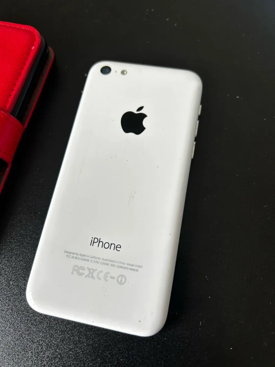 iPhone 5C - Image 2