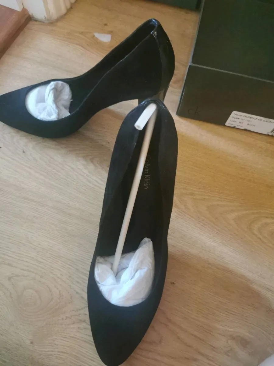 Calvin Klein Prudence black suede & patent heels - Image 3
