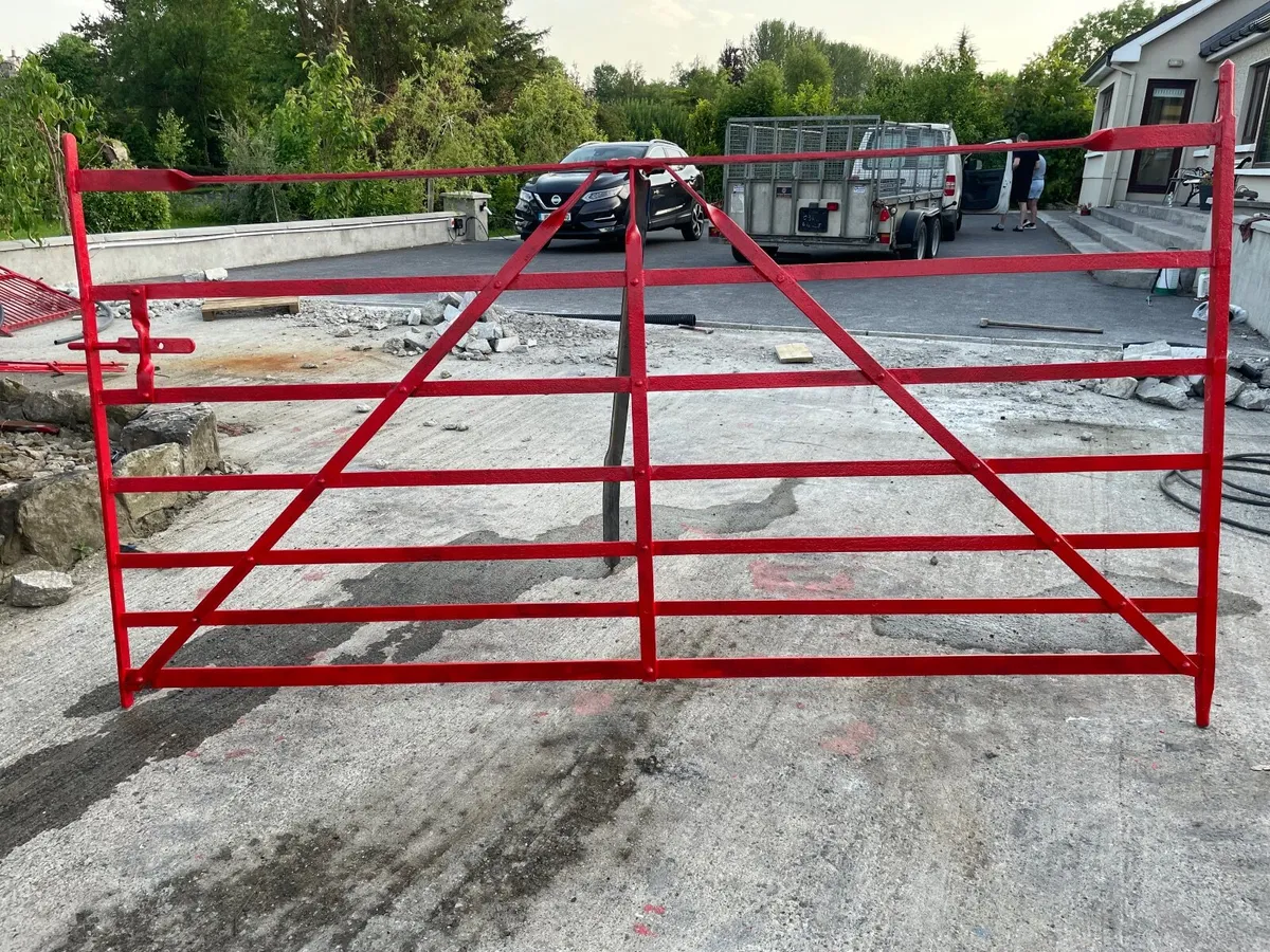 Gate - Image 1