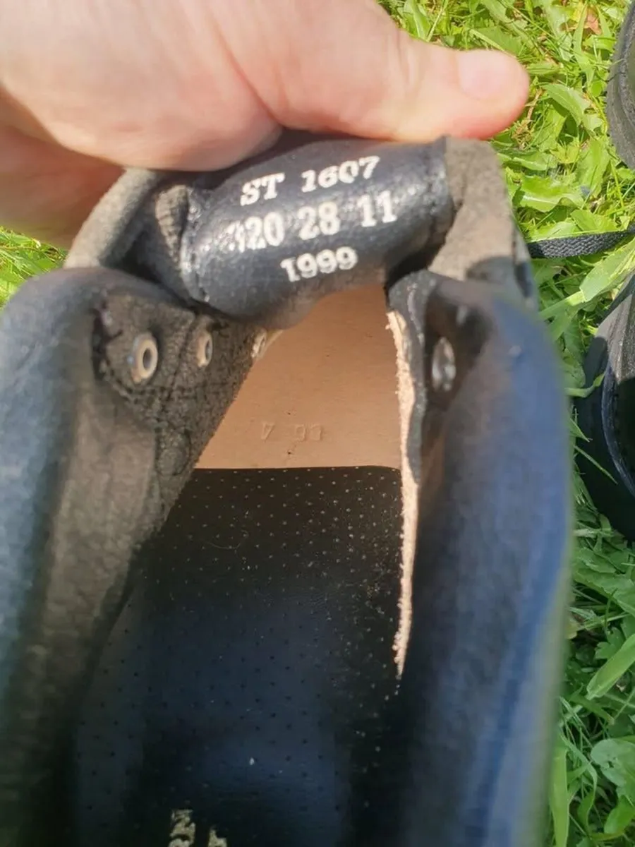 NEW safety leather shoes size 11 - Image 3