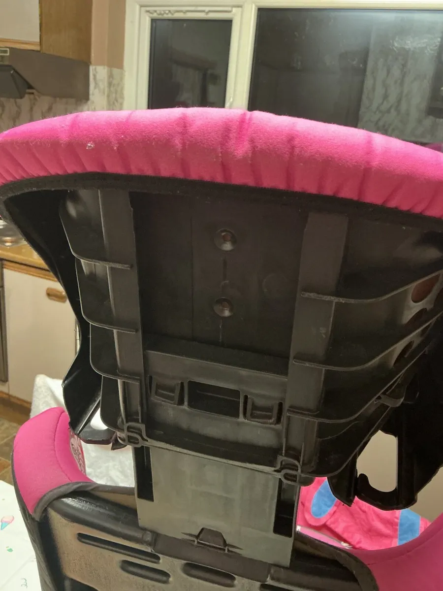 Car seat - Image 1