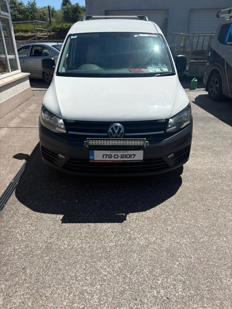 Volkswagon caddy maxi 2l 5 dr - Image 2