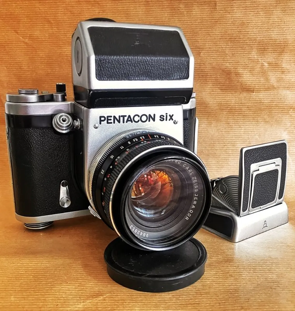 Pentacon Six | Medium Format SLR Camera | Sharp Carl Zeiss Jena MC Biometar 80mm f/2.8 Prime Lens. - Image 1