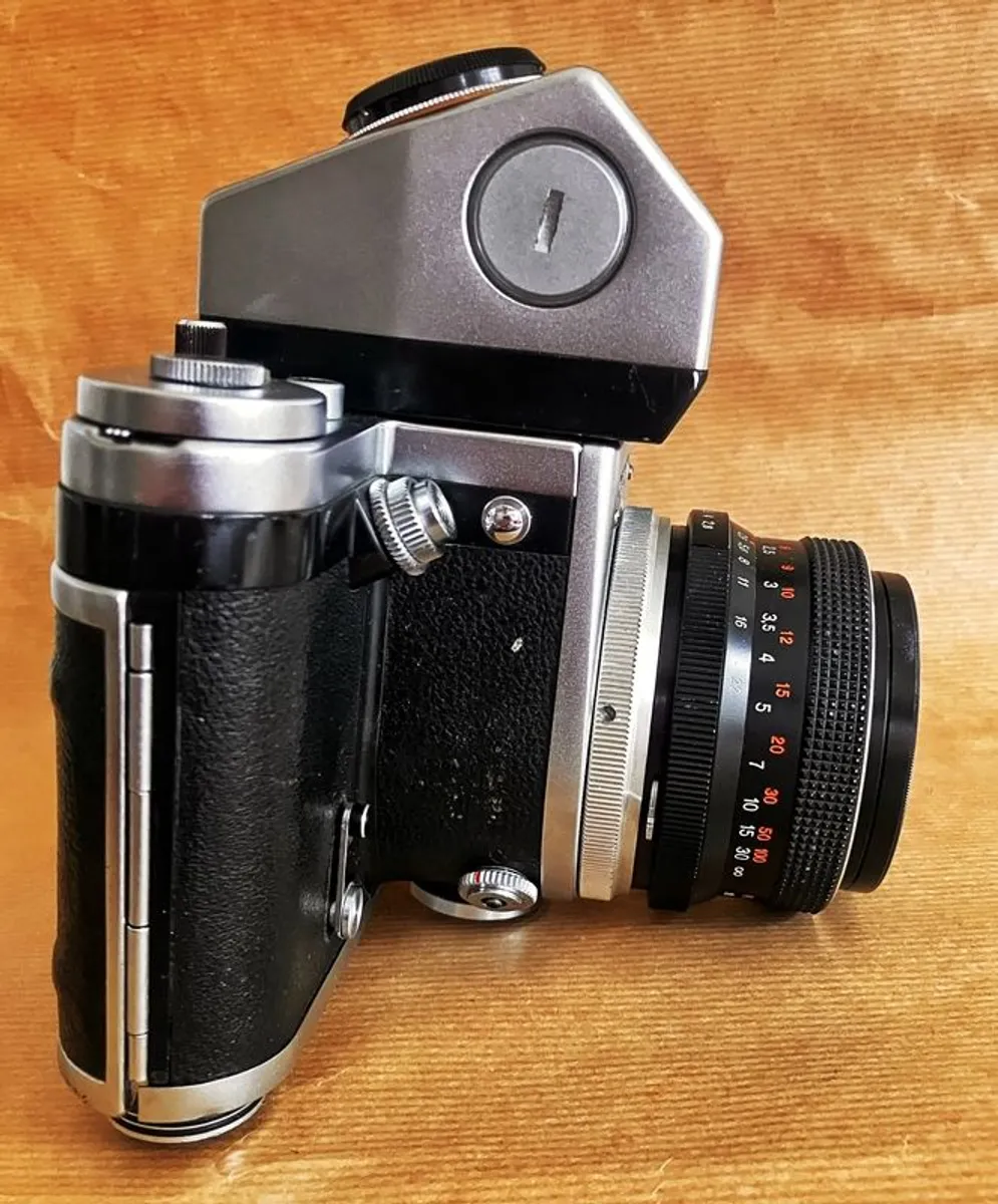 Pentacon Six | Medium Format SLR Camera | Sharp Carl Zeiss Jena MC Biometar 80mm f/2.8 Prime Lens. - Image 3
