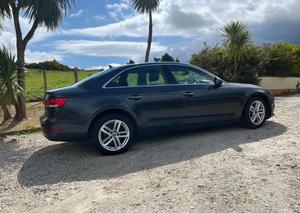 Audi A4 Ultra 2.0 TDI - Image 1