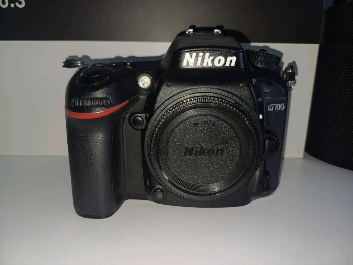 Nikon D7100 + Sigma 150-600mm + 4 Lenses + Flash - Image 4