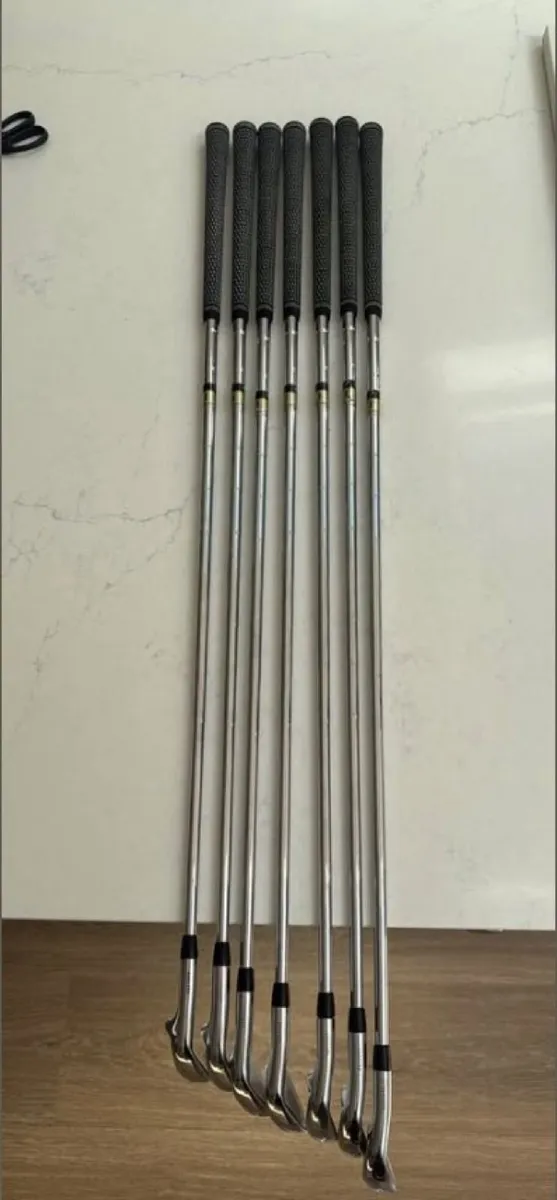 Titleist T200 Irons 4-PW - Image 4