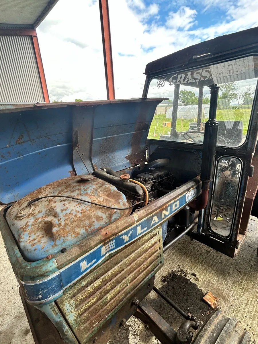 Leyland 245 Tractor - Image 3