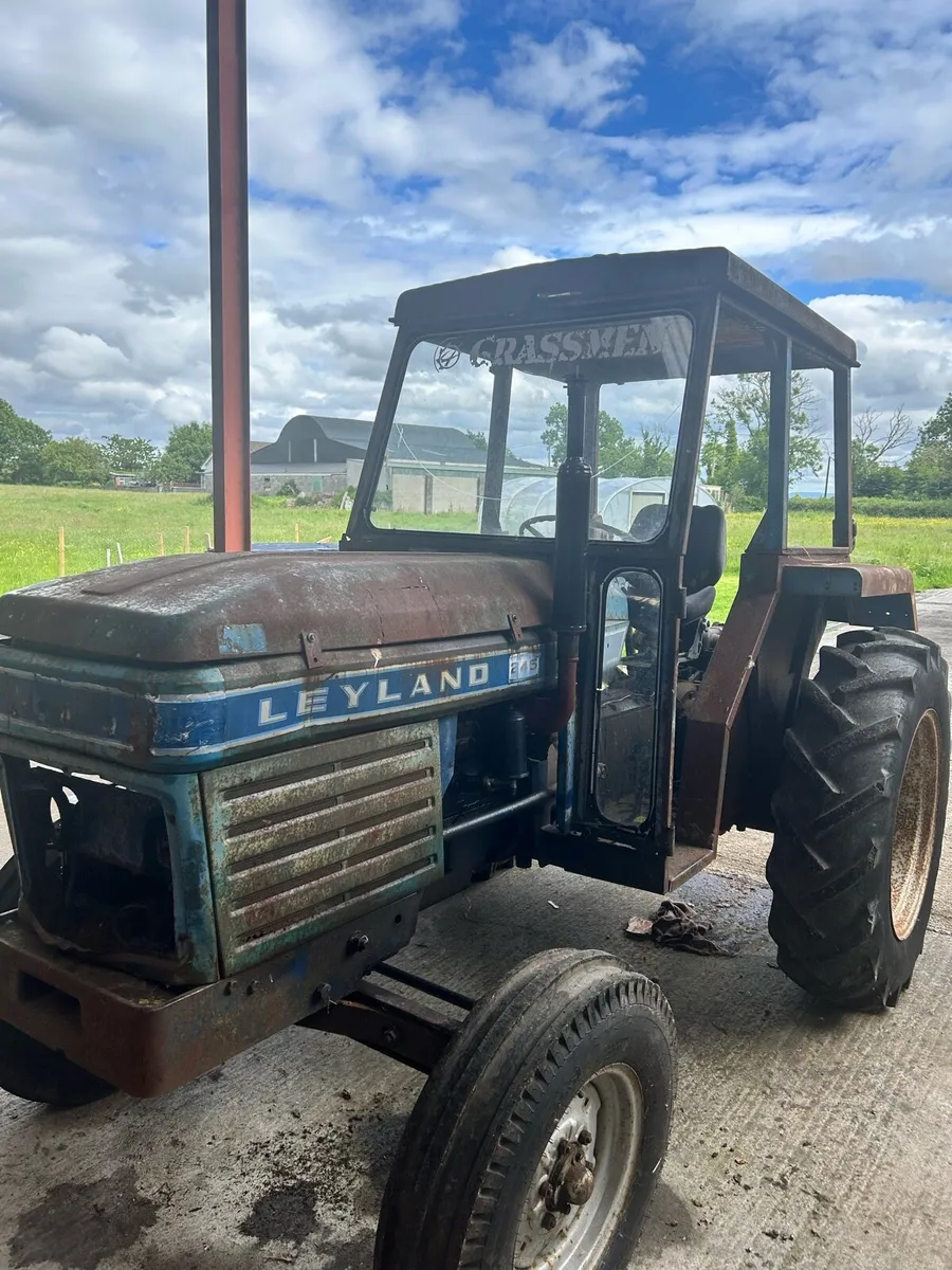 Leyland 245 Tractor - Image 4