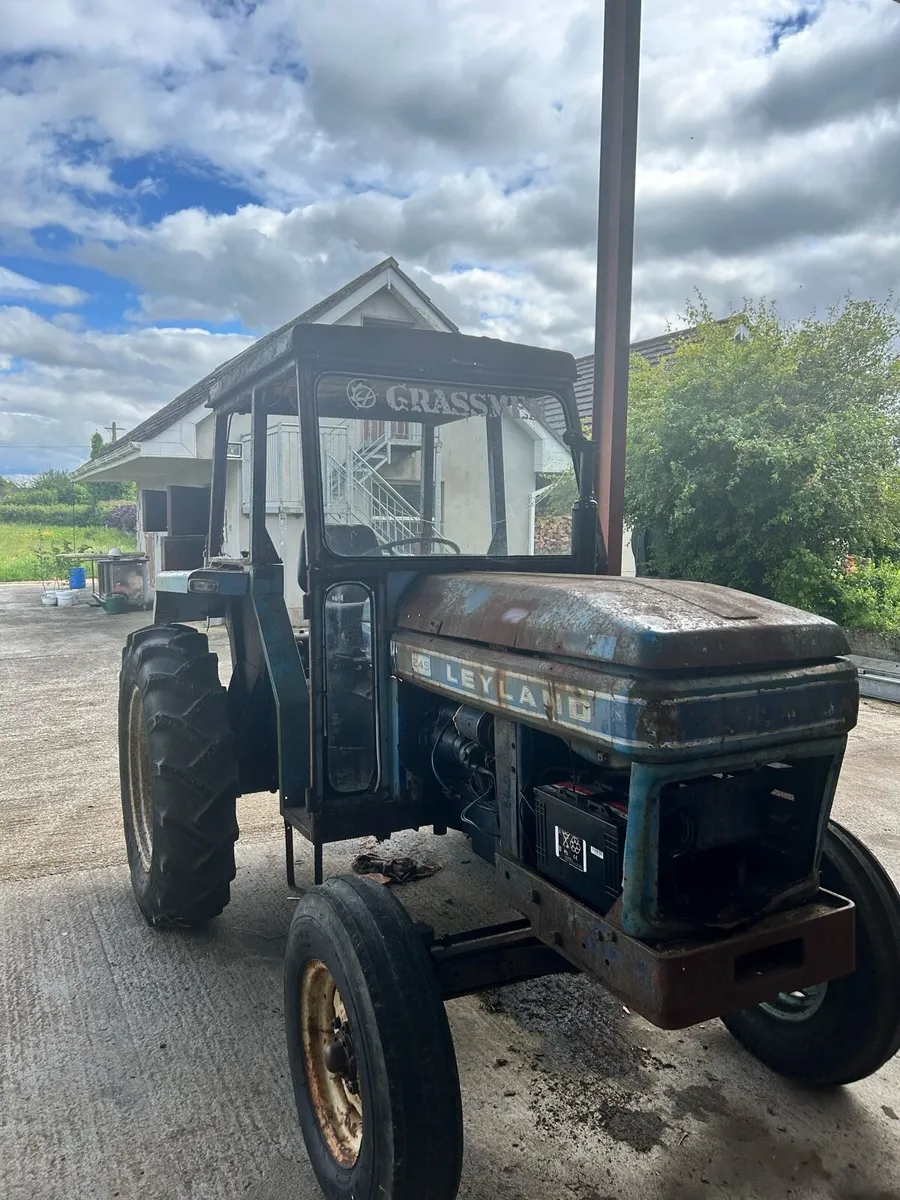 Leyland 245 Tractor - Image 1
