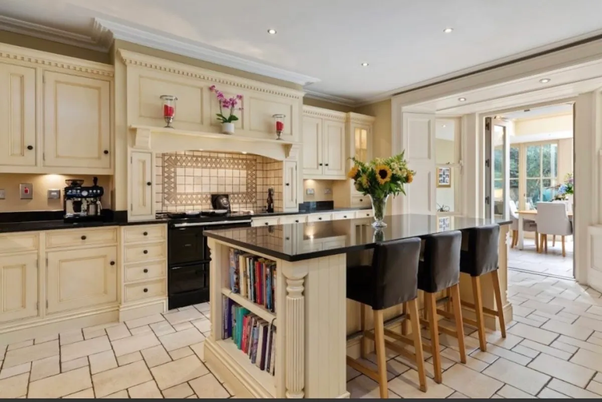 Kitchen - Image 1