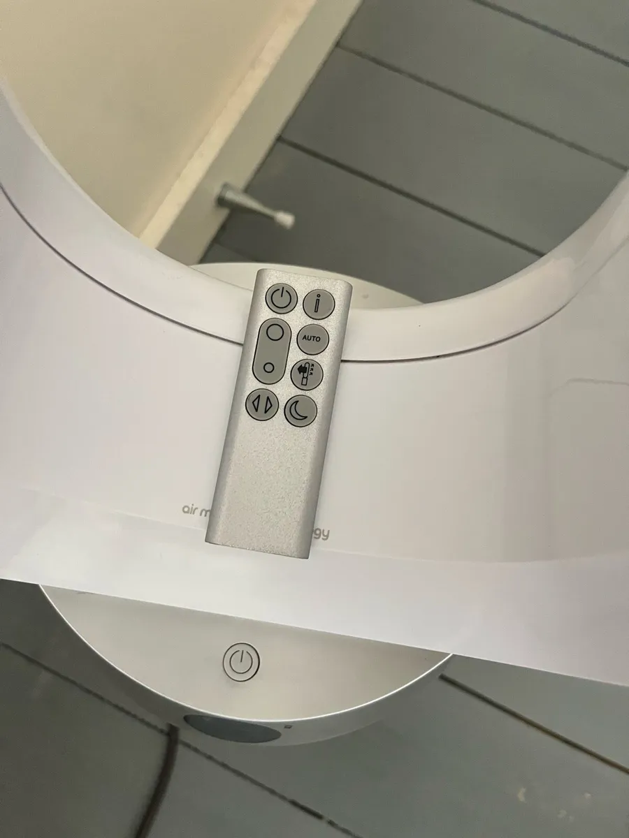 Dyson purifier - Image 3