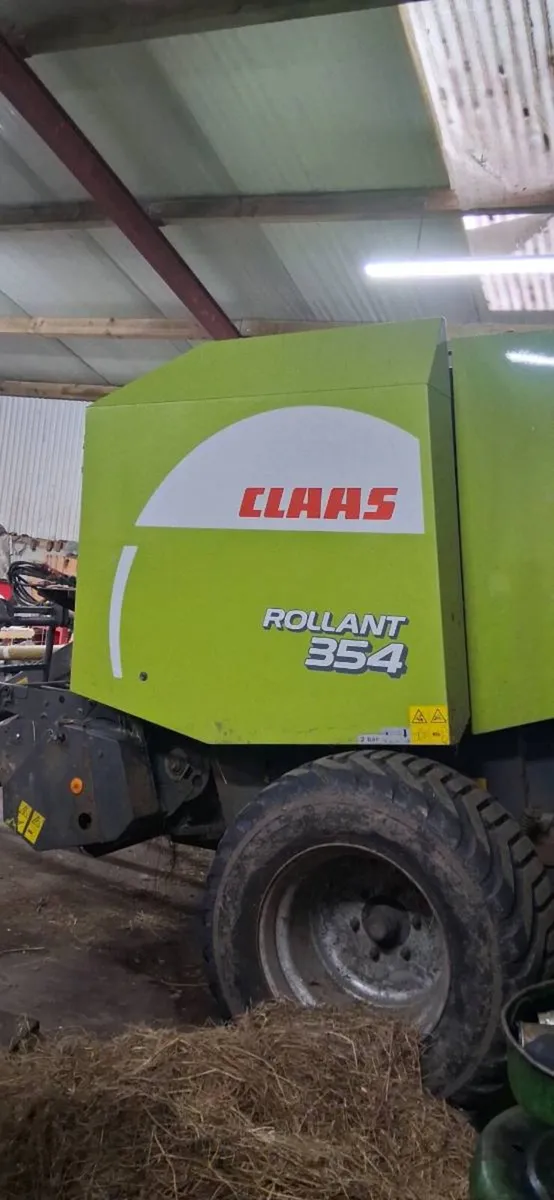 Claas 354 Round Bailer - Image 1