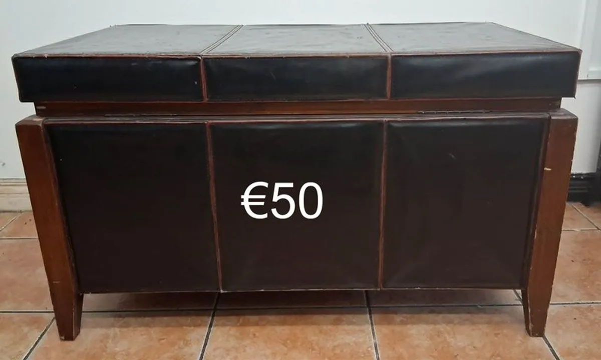Furniture and tattoo bed for sale - Image 4