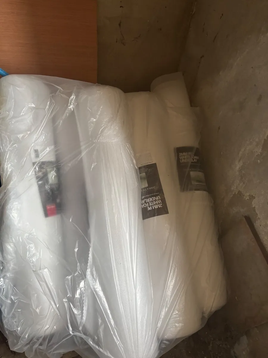 Laminate flooring - Image 2