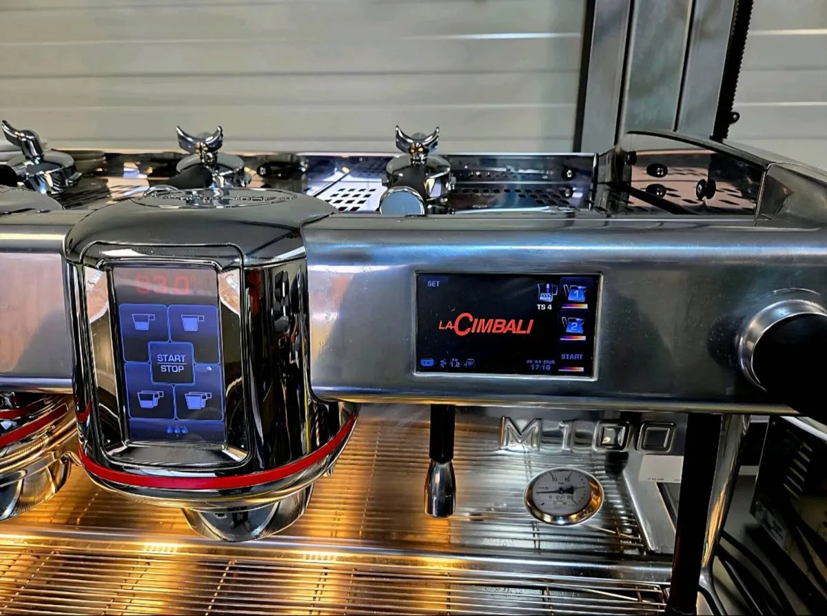 La Cimbali M100 Coffee Machine - Image 4