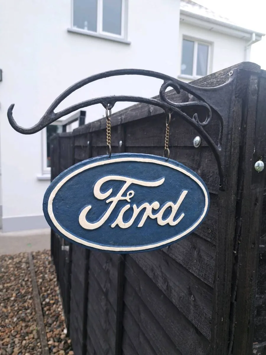 Ford hanging cast iron sign - Image 1