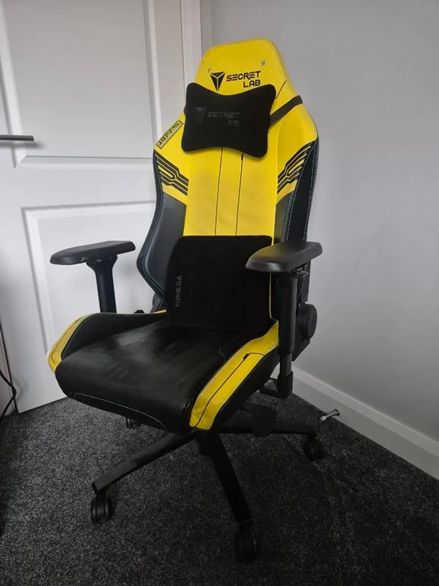 SecretLab Cyberpunk 2077 Gaming chair - Image 1