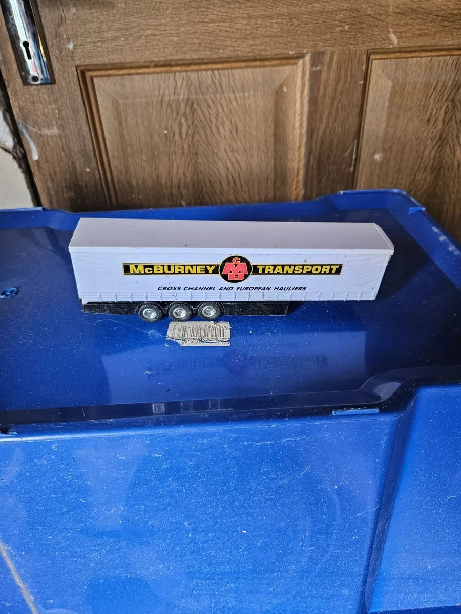 Corgi McBurney Transport Trailer - Image 2