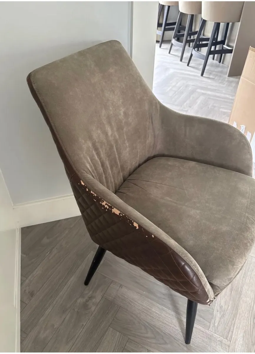 4 dining chairs - Image 2