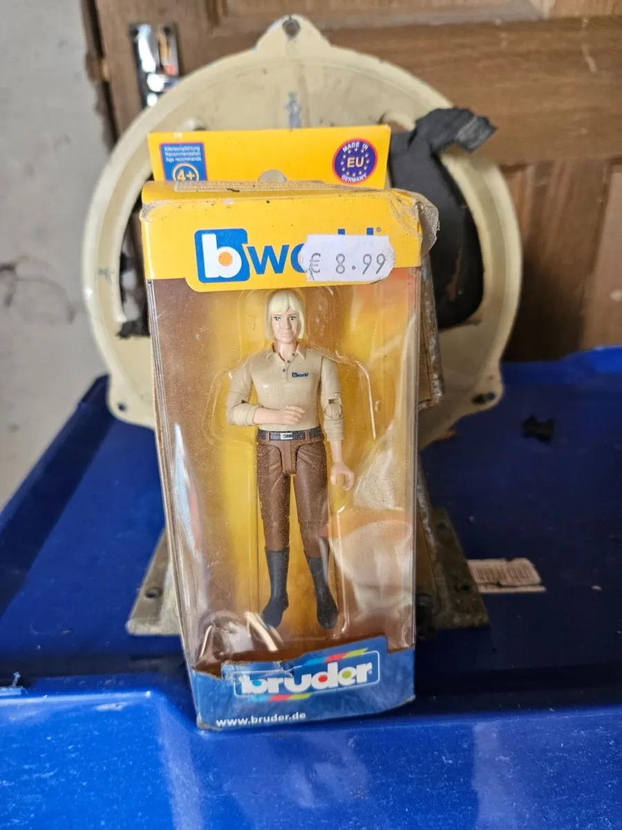 Britains Bruder Farm Figure