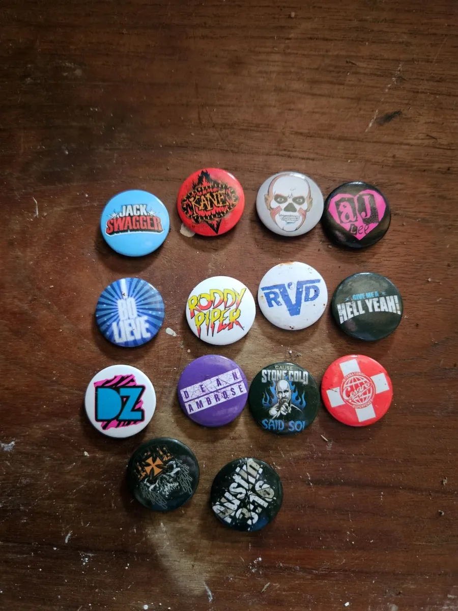 Badges - Image 1