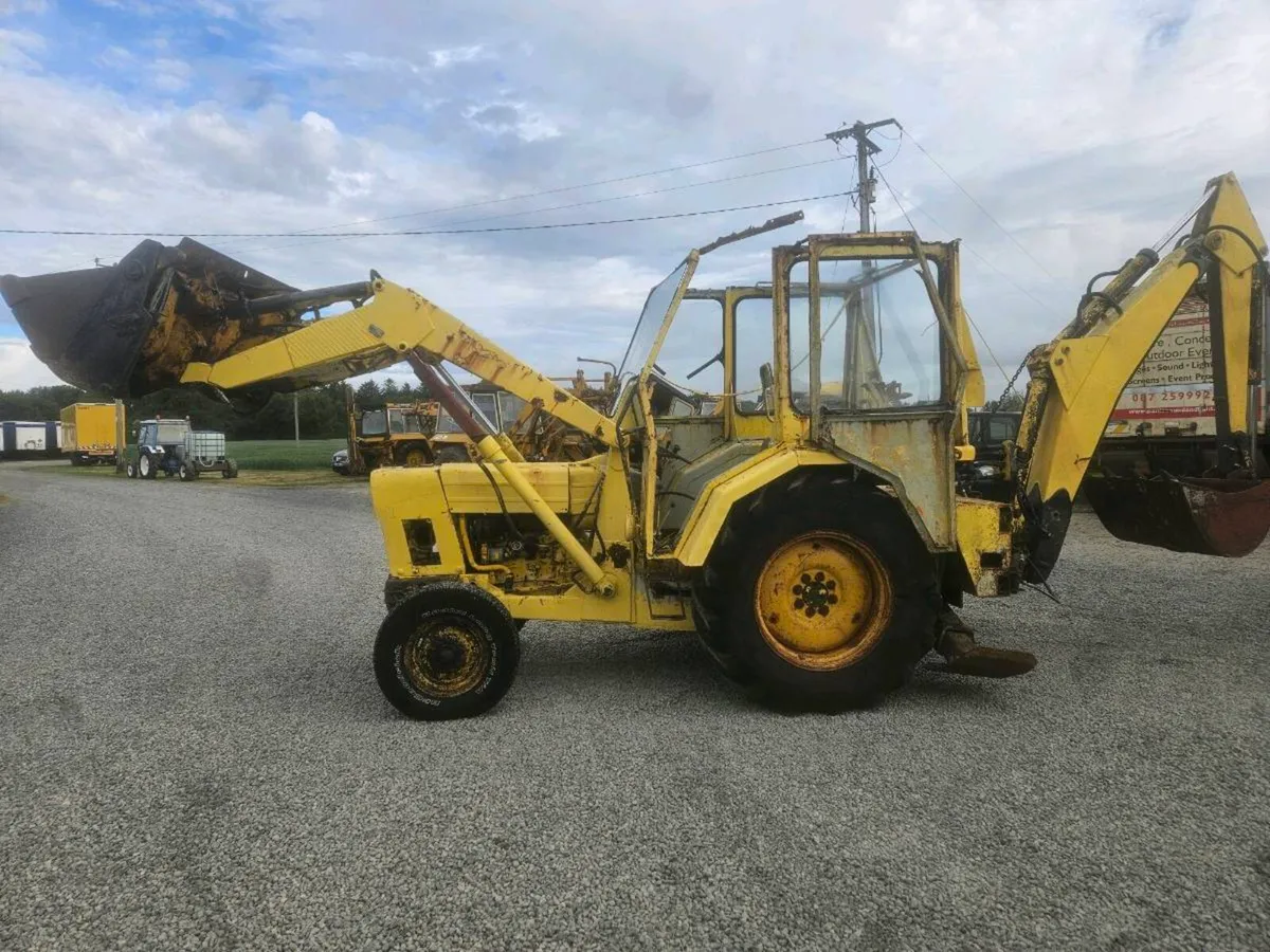 Ford 4550  digger - Image 1