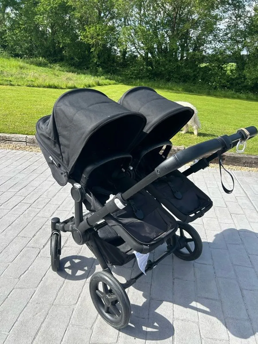 Bugaboo Donkey 5 twin - Image 1