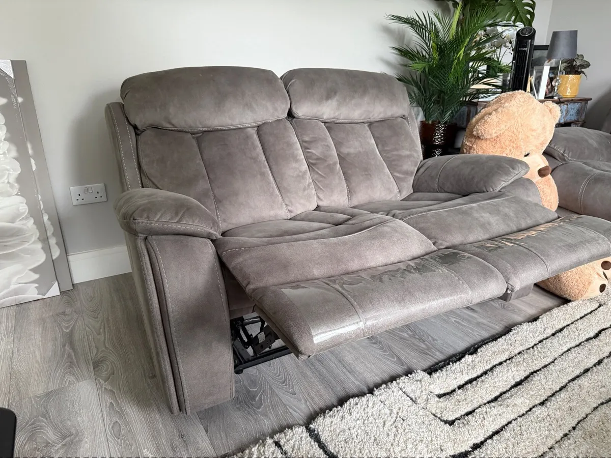 Sofas - Image 4