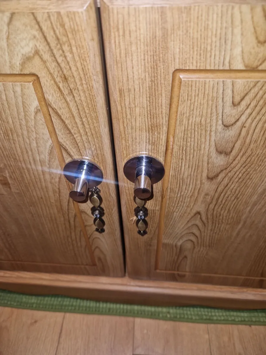 Vintage pine dresser - Image 3