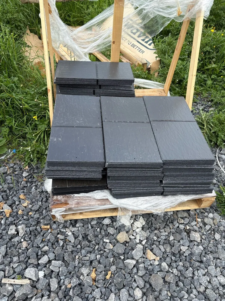 240 Berona Structure - Blue/Black Slates - Image 1