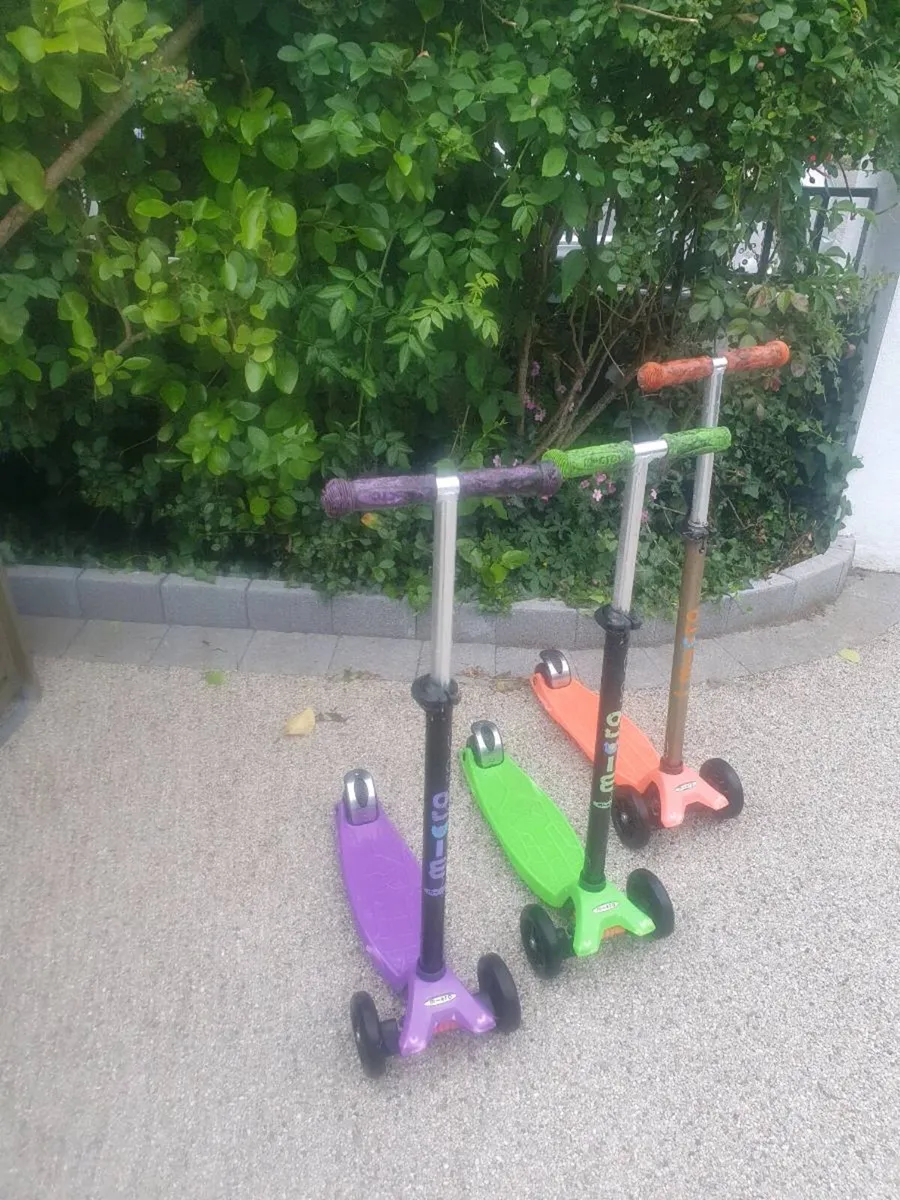 Scooter x 3 (free) - Image 1