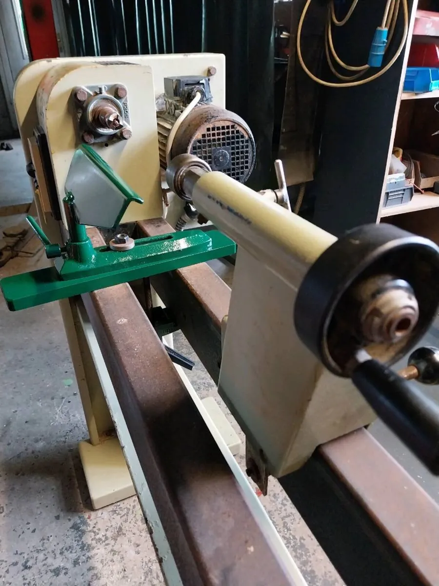 Woodturning Lathe - Image 2