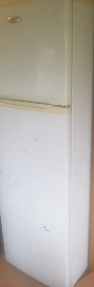 Whirlpool fridge - Image 4