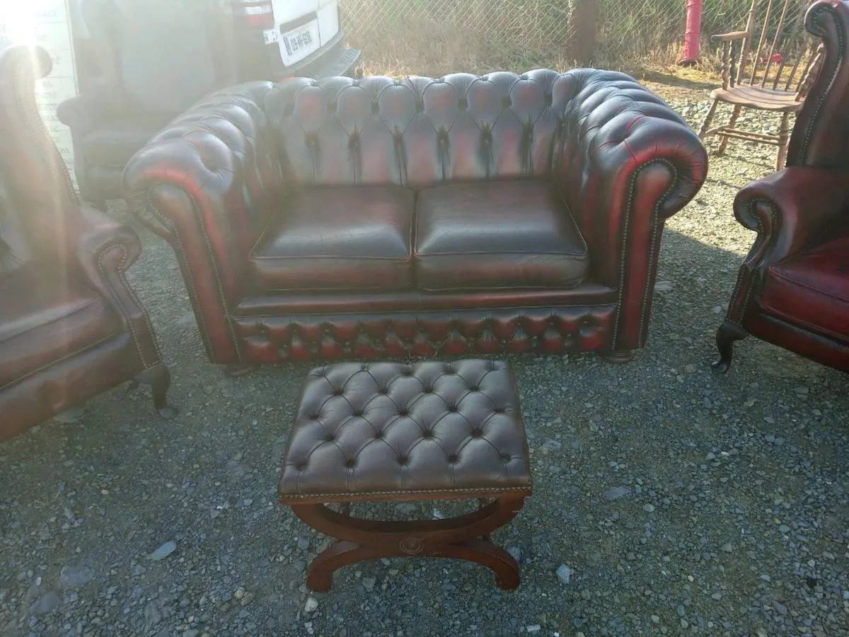 Quality chesterfield items - Image 1