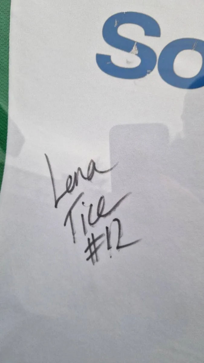 Signed and framed Irish hockey jersey - Image 4