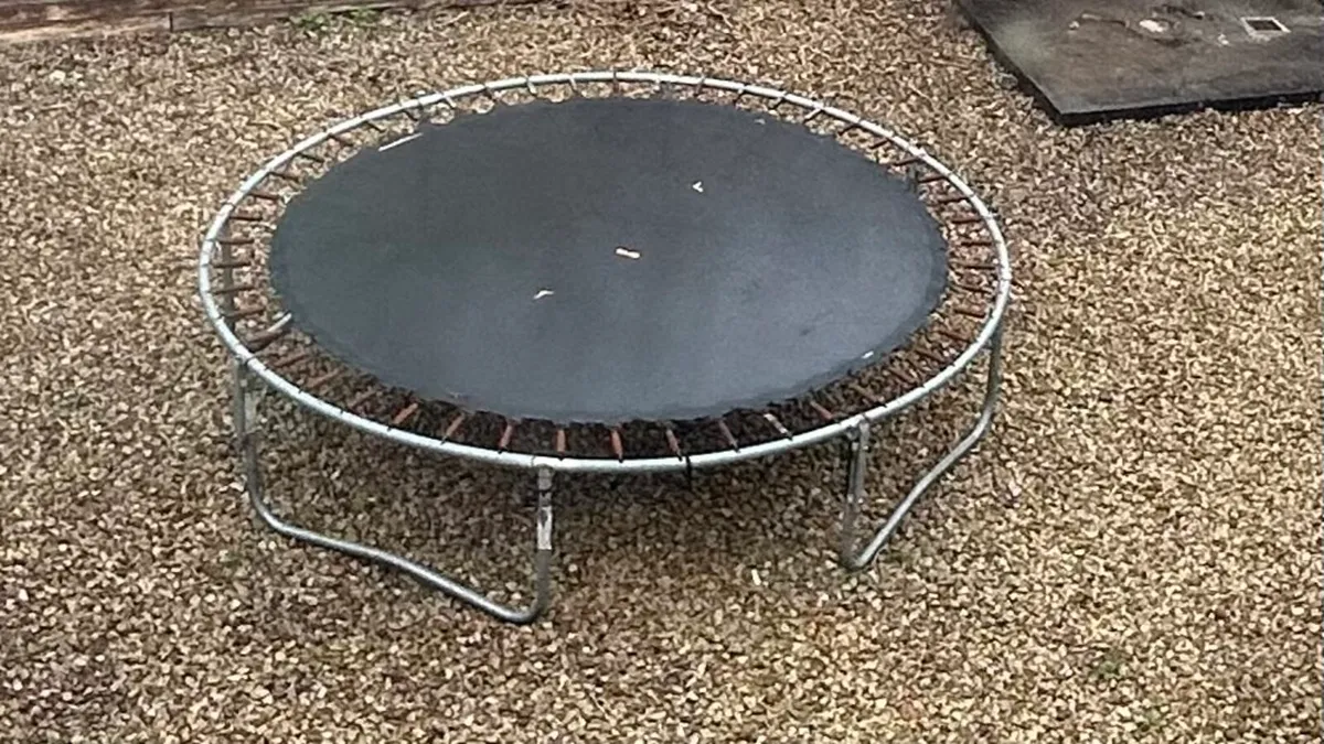 8ft Trampoline – no safety net - Collection Only - Image 1