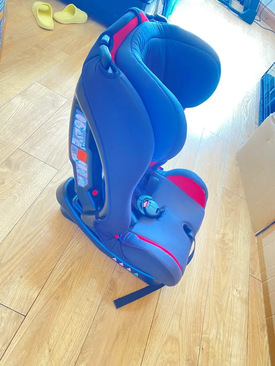 Halfords Car Seat for sale - Image 4
