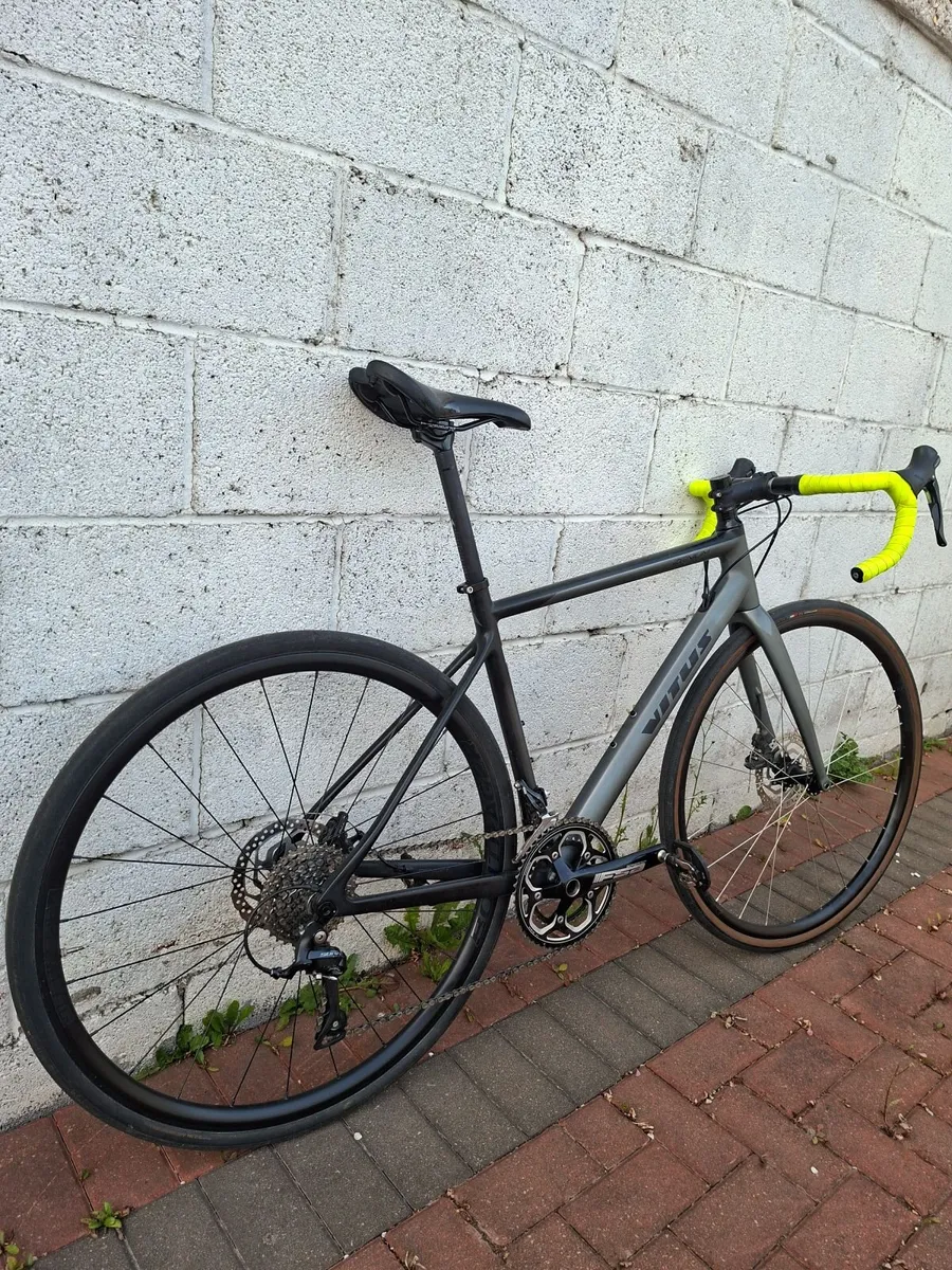 Vitus Zenium Carbon Disc Road Bike - Image 3
