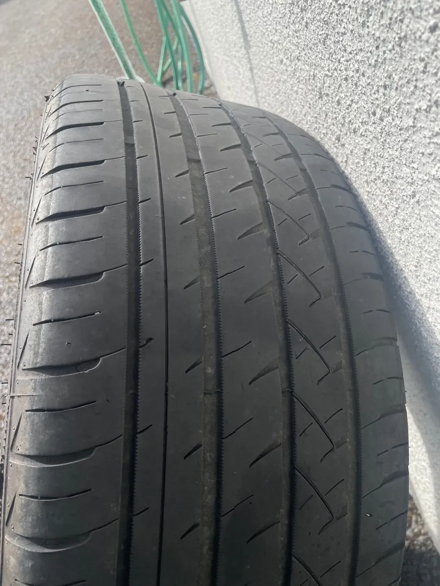 19” Alloy Wheels - Image 4