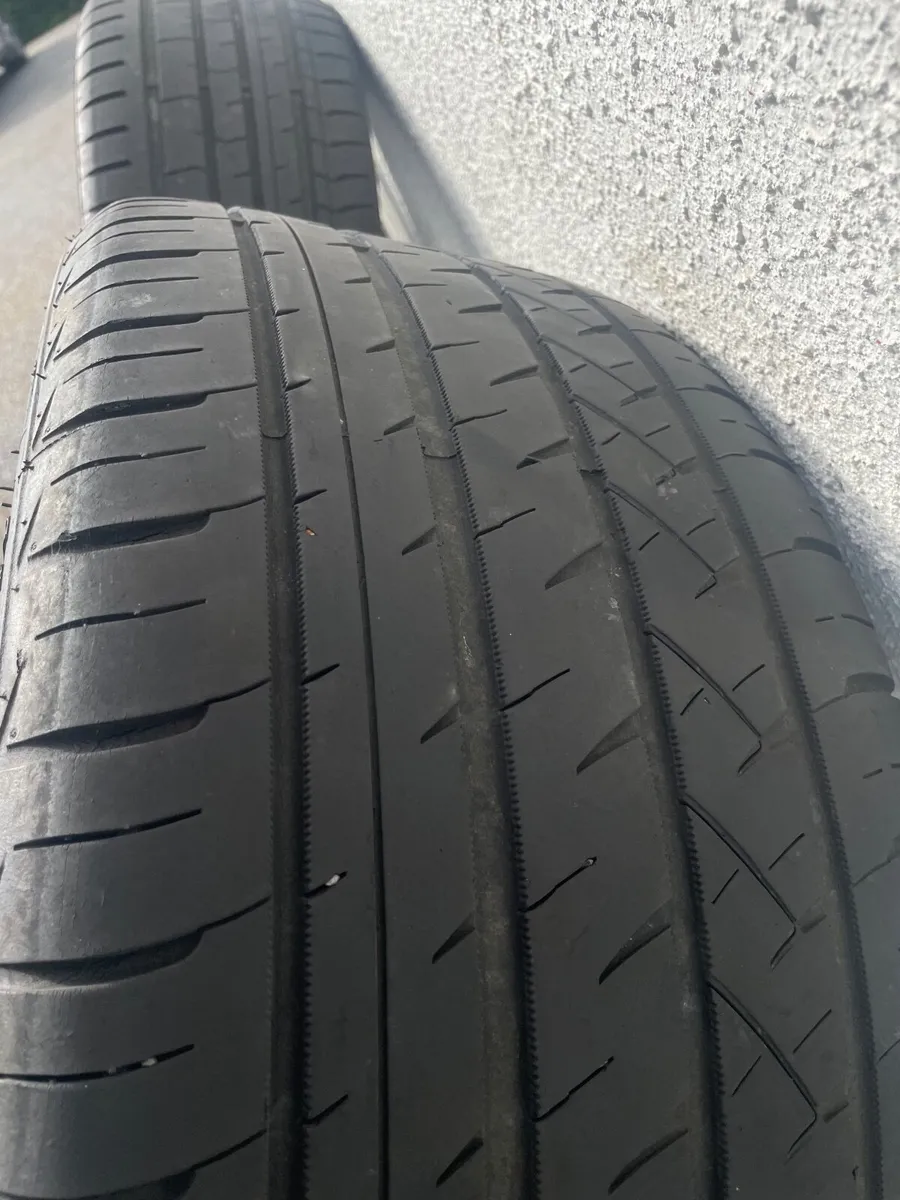 19” Alloy Wheels - Image 2