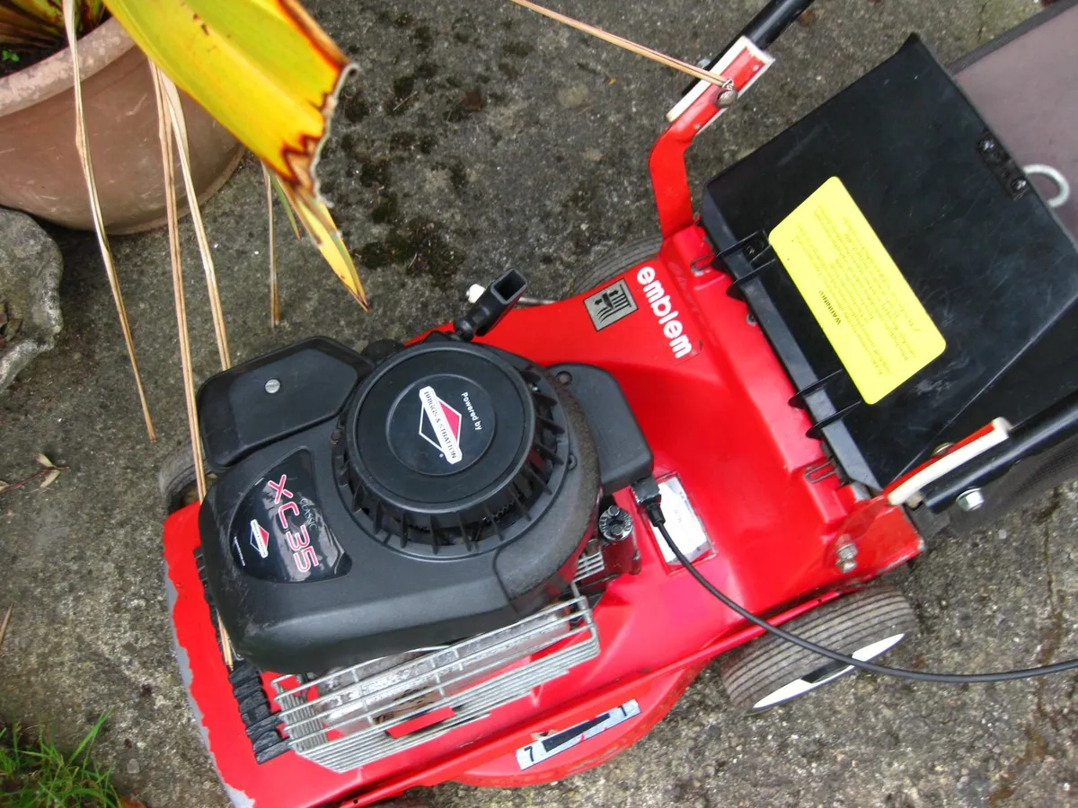 Mountfield Emblem / Briggs & Stratton Petrol Mower - Image 3