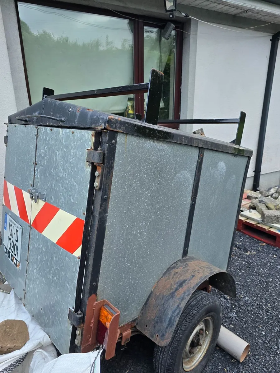 Camping trailer - Image 1