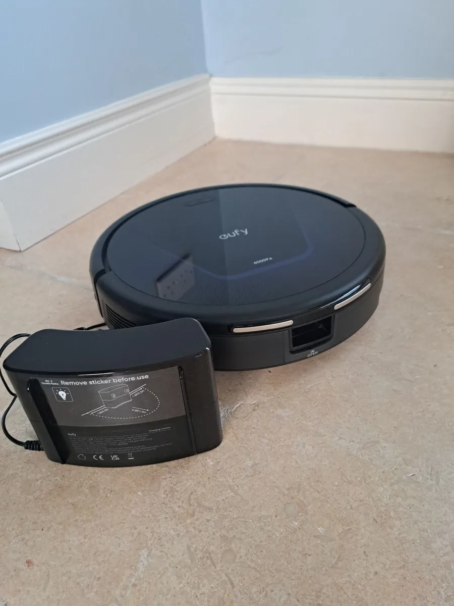 Eufy Robot Vaccum Cleaner As New Condition - Image 2