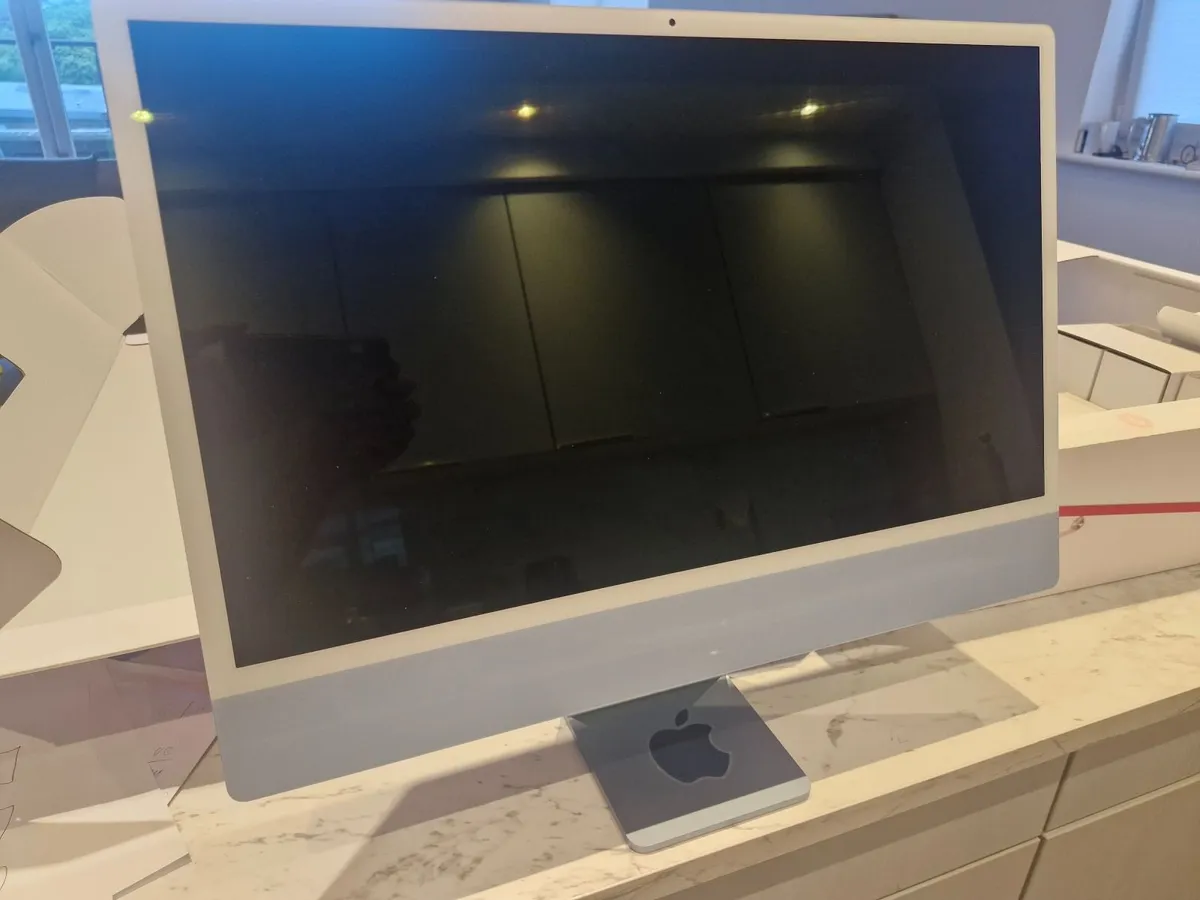 iMAC 24" - 99% New (unboxed, but unused) - Image 1