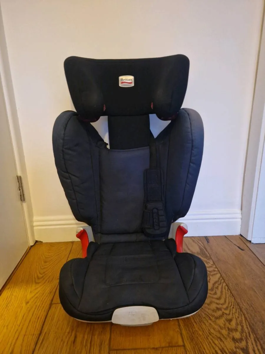 Britax Römer Kidfix XP High Back Booster Seat - Image 1