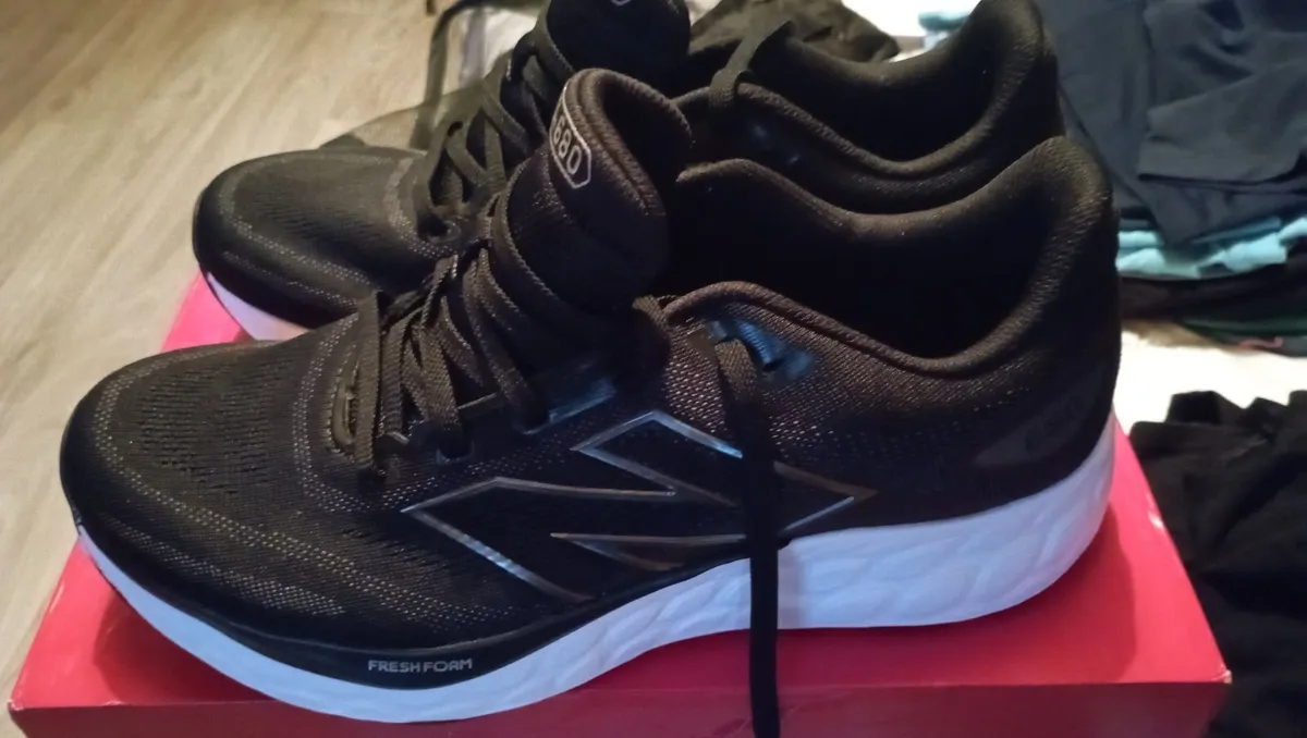 NB Running/Walking Trainers Size 10 - Image 1