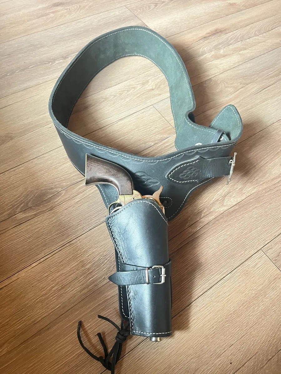 Replica - Image 2