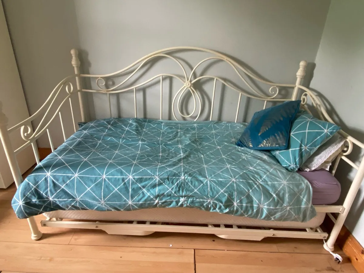 Day Bed/Trundle Bed - Image 2