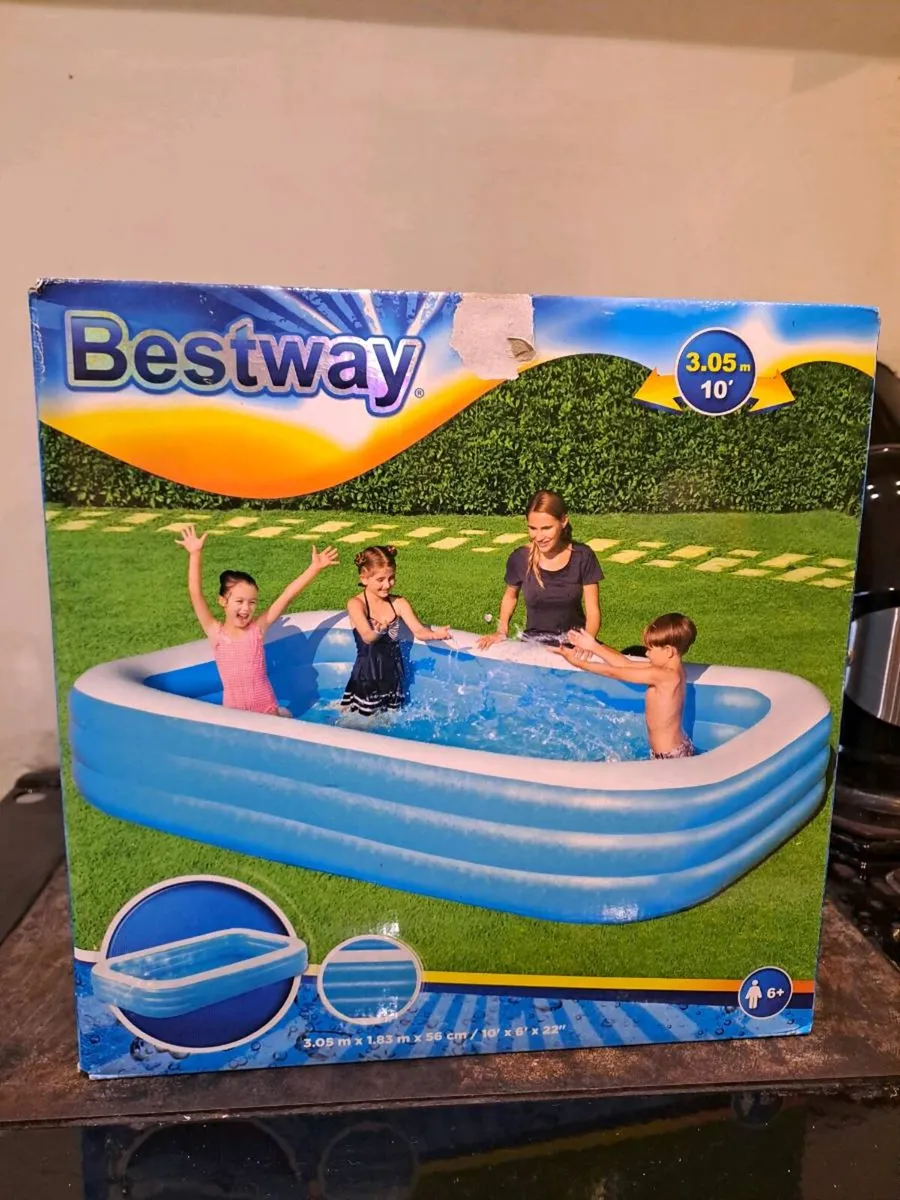 Bestway Family Pool 10ft x 6ft - Image 1
